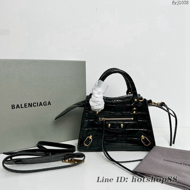 Balenciaga專櫃爆款鱷魚紋系列新版機車包 巴黎世家經典Neo Classic Mini黑金鱷魚紋手提女包 fyj1038