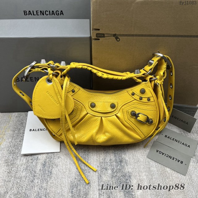 Balenciaga專櫃爆款Le Cagole半月牙腋下包餃子包 巴黎世家經典小號爆裂黑鱷金機車包 fyj1083