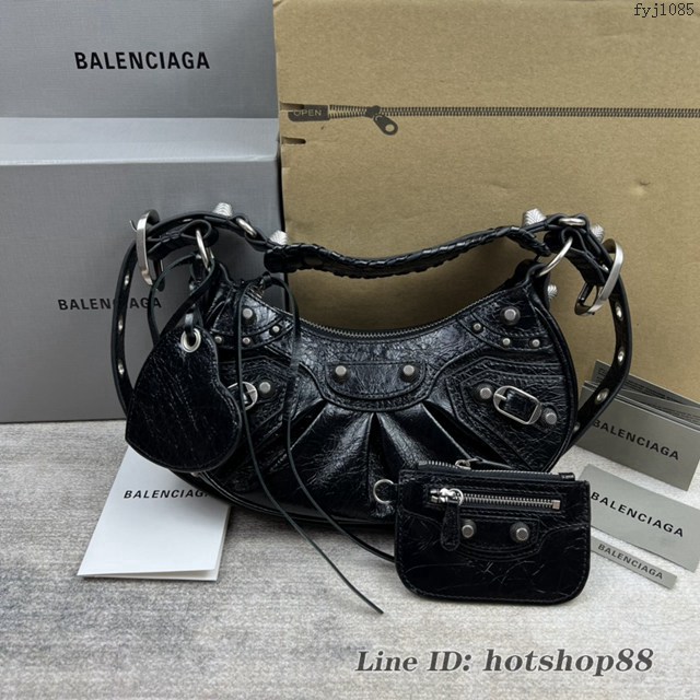 Balenciaga專櫃爆款Le Cagole半月牙腋下包餃子包 巴黎世家經典小號爆裂黑鱷金機車包 fyj1085