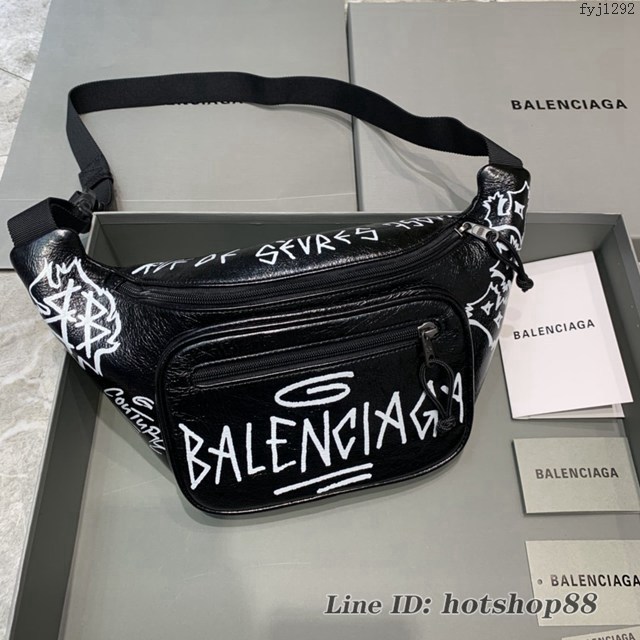 Balenciaga專櫃爆款油蠟皮Balen斜挎胸包 巴黎世家塗鴉撞色Balen品牌標識男女腰包 fyj1292