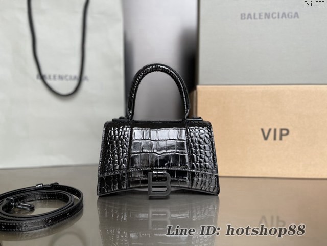 Balenciaga專櫃新款原廠皮XS號沙漏包 巴黎世家鱷魚紋黑色/黑扣手提包 fyj1388