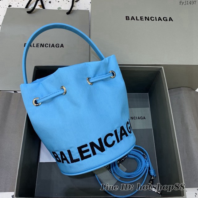 Balenciaga專櫃爆款Balen超輕水桶包 巴黎世家淺藍帆布手提包 fyj1497