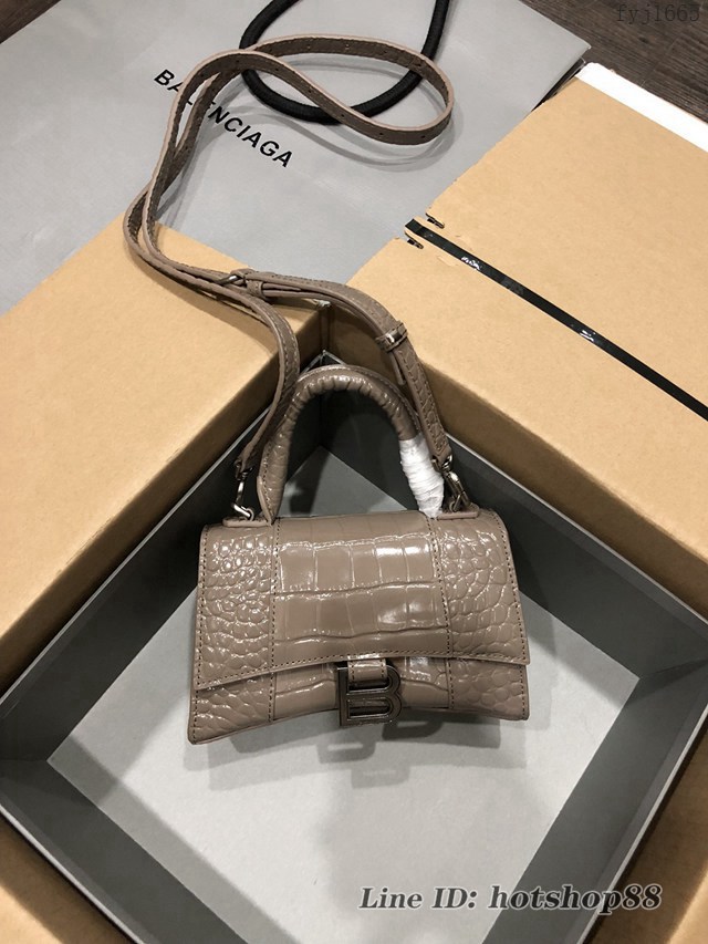 Balenciaga專櫃爆款小號手提女包 巴黎世家鱷魚卡其銀扣Hourglass沙漏包 fyj1665