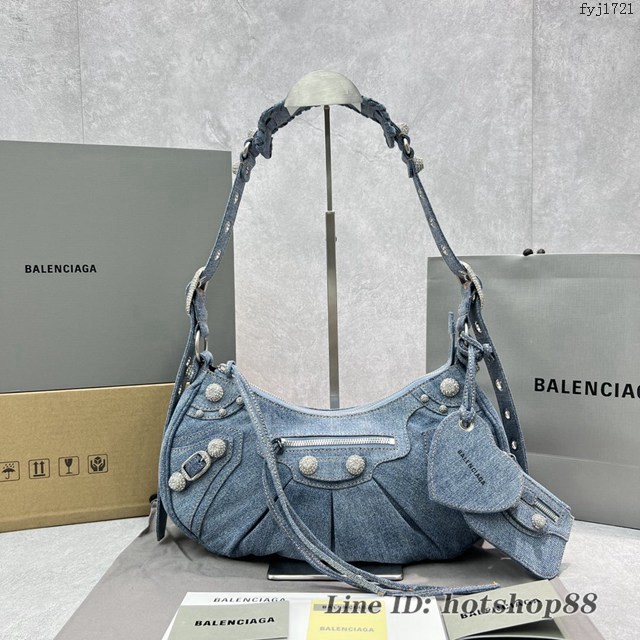 Balenciaga專櫃爆款經典機車包系列女包 巴黎世家Le Cagole月牙腋下包 fyj1721