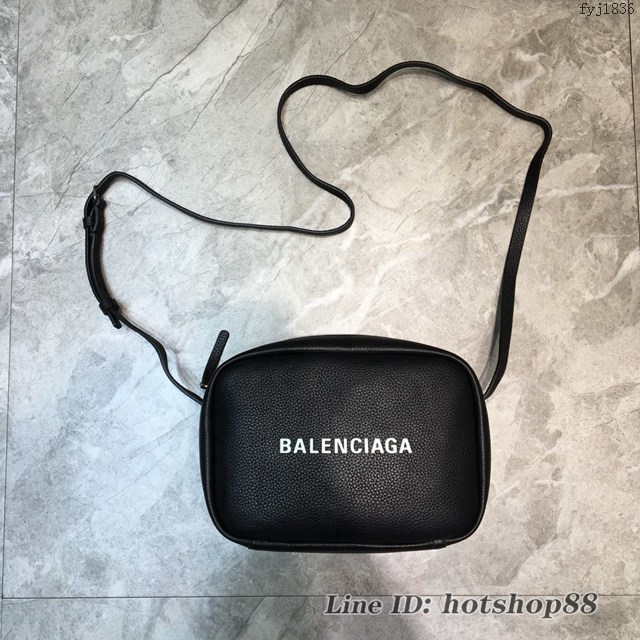 Balenciaga專櫃爆款巴黎世家EVERYDAY大號系列相機包 fyj1836