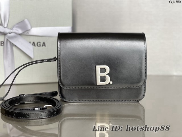 Balenciaga專櫃爆款鱷魚壓紋肩背包 巴黎世家平紋黑色bag方塊豆腐包 fyj1850