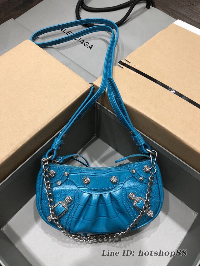 Balenciaga專櫃爆款機車包系列迷你鱷魚紋蘭色帶鑽扣肩背女包 巴黎世家Le Cagole半月牙腋下包餃子包 fyj1946