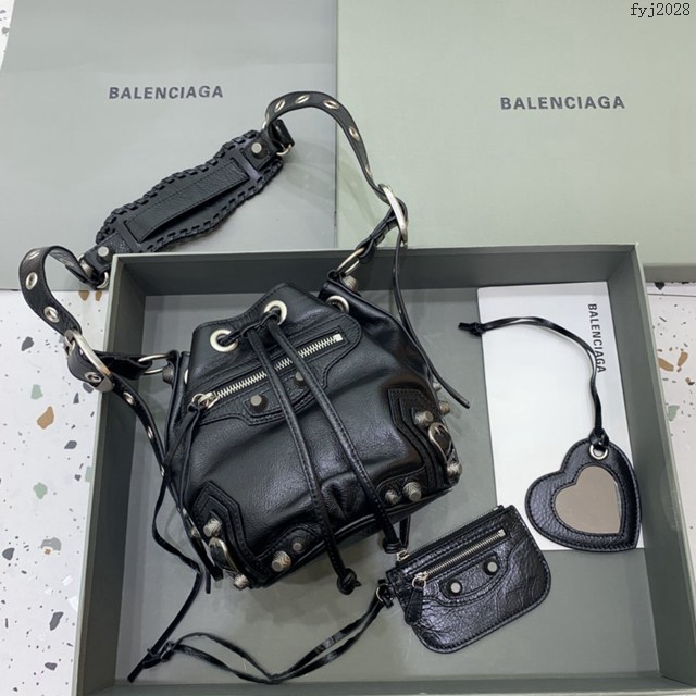 Balenciaga專櫃爆款黑色小號肩背包 巴黎世家city水桶包新款機車水桶包 fyj2028