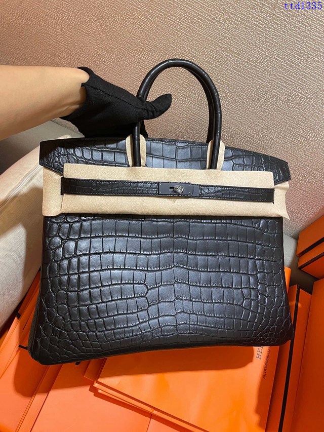 Hermes專櫃經典款birkin35手提女包 愛馬仕純水染尼羅霧面皮黑色黑扣三張皮手工縫鱷魚皮包 ttd1335