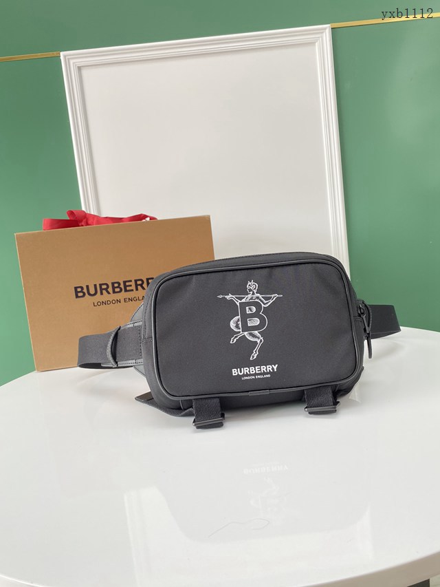 Burberry專櫃新款男士腰包 巴寶莉尼龍布斜挎包腰包 yxb1112