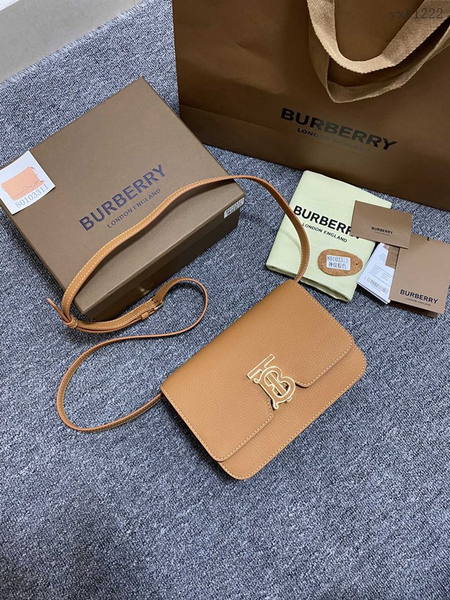 Burberry專櫃新版型立挺TB專屬標識鎖扣包 巴寶莉粒紋皮單肩斜挎女包 yxb1222