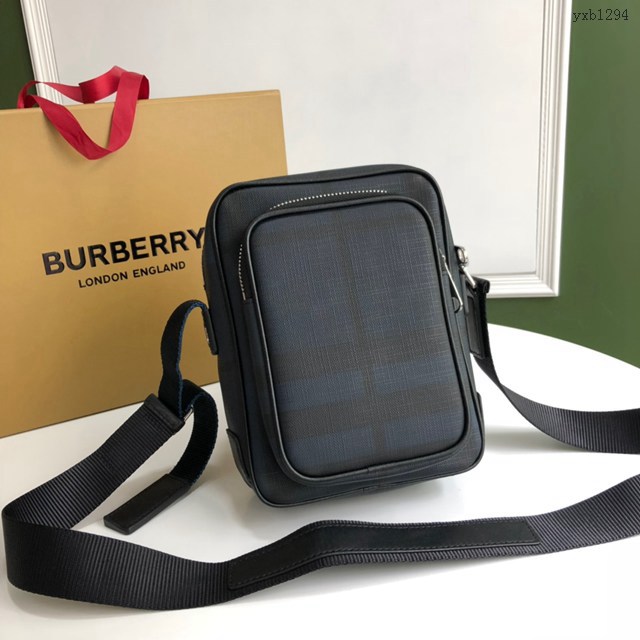 Burberry專櫃新款London斜背包 巴寶莉London格紋男士單肩斜挎包 yxb1294