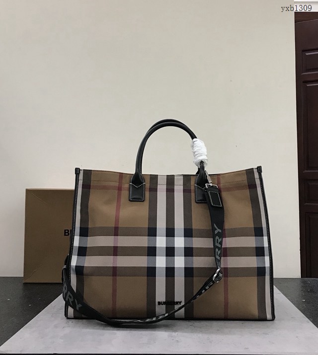 Burberry專櫃新款手提購物袋 巴寶莉棉質格子托特款The Belt貝爾特包 yxb1309