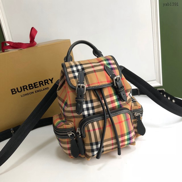 Burberry專櫃新款迷你小號彩虹Vintage格紋斜背式軍旅背包 巴寶莉女士後背包 yxb1391