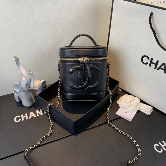 CHANEL女包 AS0323 大雙C手提水桶化妝包 Chanel vintage2019早春新款 香奈兒圓形包 djc1106