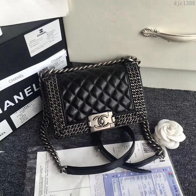 CHANEL女包 小香秋冬專櫃新品 金屬鏈條 進口臘油皮 Boy斜挎女包 香奈兒單肩包 djc1388