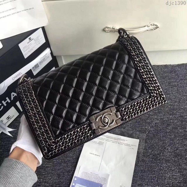 CHANEL女包 小香秋冬專櫃新品 金屬鏈條 進口臘油皮 Boy斜挎女包 香奈兒單肩包 djc1390