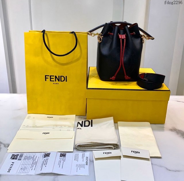 FENDI专柜精品包包 芬迪頂級複刻黑色全皮肩背女包 Fendi牛皮大號水桶包 fdzg2296