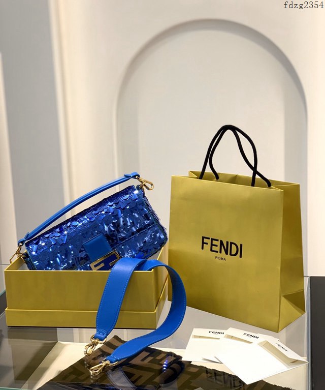 FENDI专柜精品包包 芬迪手提肩背女包 0127L 手工縫製 Fendi珠片法棍包 fdzg2354