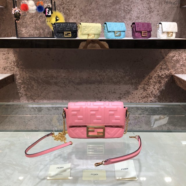 FENDI精品女包 芬迪BAGUETTE羊皮手袋 Fendi 0191s迷你肩背斜挎包 fdzg2525