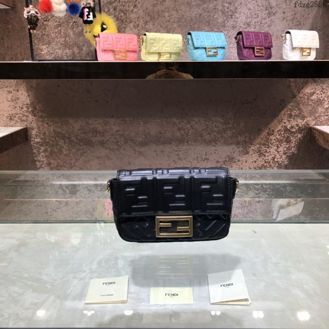 FENDI精品女包 芬迪BAGUETTE羊皮手袋 Fendi 0191s迷你肩背斜挎包 fdzg2526