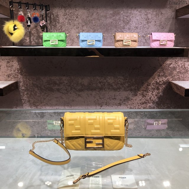 FENDI精品女包 芬迪BAGUETTE羊皮手袋 Fendi 0191s迷你肩背斜挎包 fdzg2531