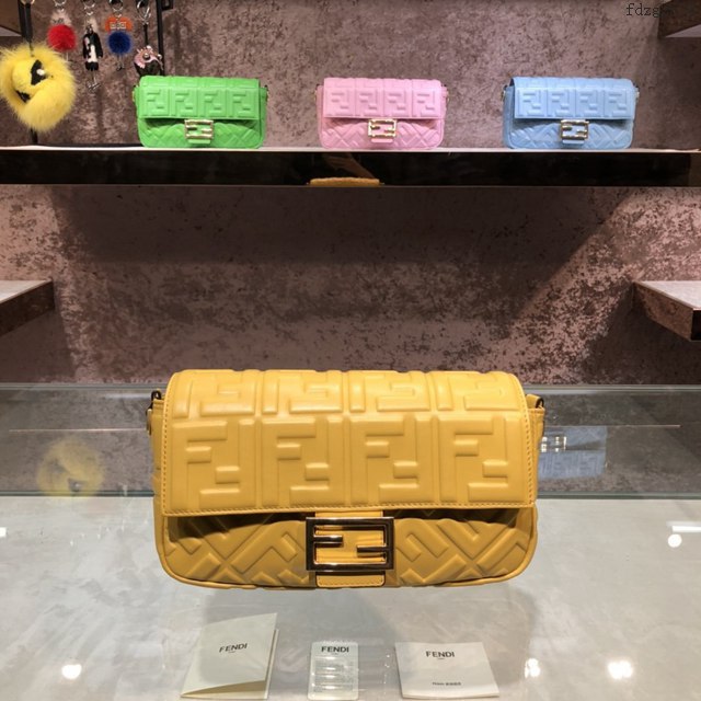 FENDI精品女包 芬迪BAGUETTE中號羊皮手袋 Fendi 0191M迷你肩背斜挎包 fdzg2538