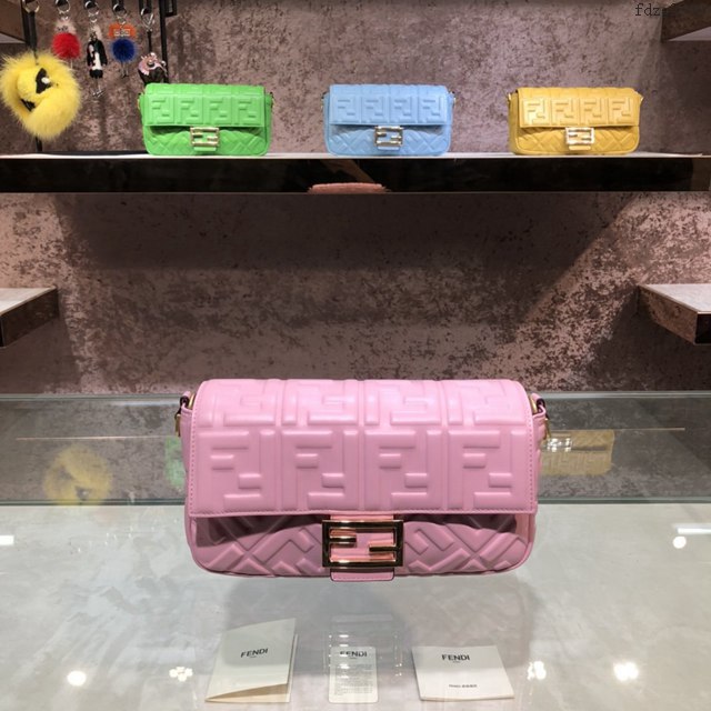 FENDI精品女包 芬迪BAGUETTE中號羊皮手袋 Fendi 0191M迷你肩背斜挎包 fdzg2540