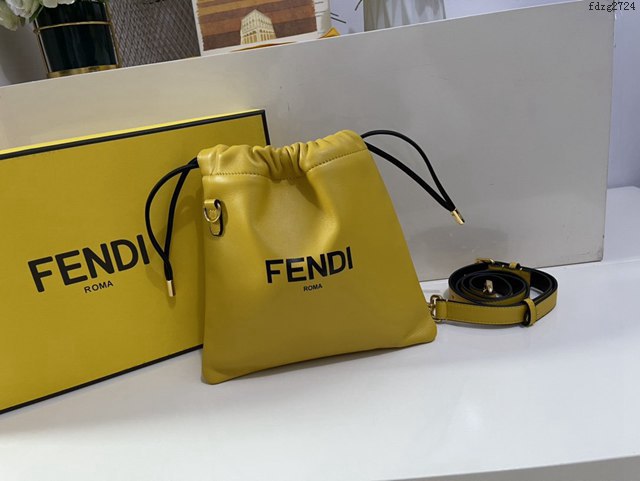 FENDI專櫃精品手提肩背斜挎女包 芬迪Fendi納帕皮帶抽繩小號手拿包 fdzg2724