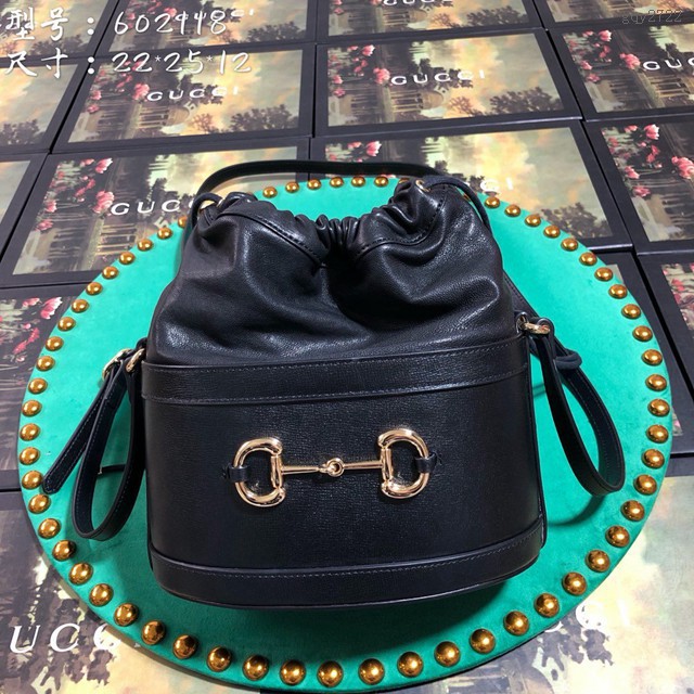 Gucci經典款女包 602118 古馳Gucci1955馬銜扣水桶包 Gucci黑色全皮單肩背包  gqy2722