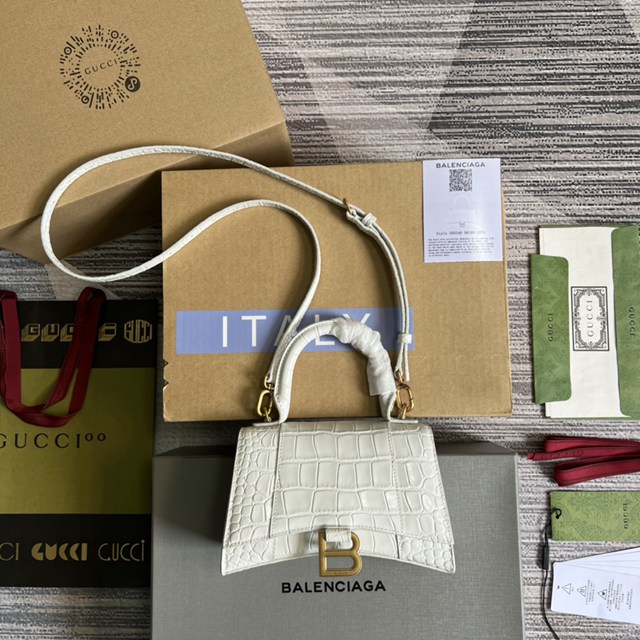 Gucci官網2031新款全皮女包 古馳BALENCIAGA×GUCCI聯名全新“Aria-時尚詠歎調”系列小號女包592833 gqy4750