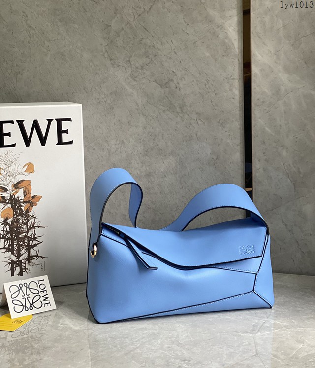 Loewe羅意威Puzzle女款系列hobo腋下包 納帕小牛皮 10275 lyw1013