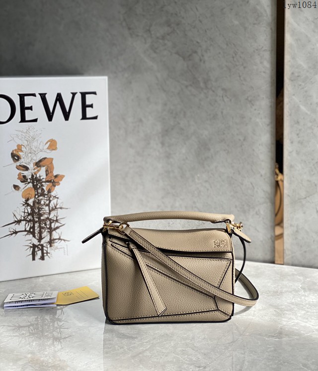 Loewe專櫃經典款2022新顏色迷你女包 羅意威Puzzle系列Mini女款手提肩背包小牛皮幾何包 10173 lyw1084