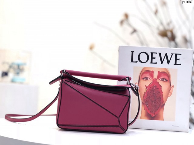 Loewe專櫃經典款2022新顏色迷你女包 羅意威Puzzle系列Mini女款手提肩背包小牛皮幾何包 10173 lyw1087