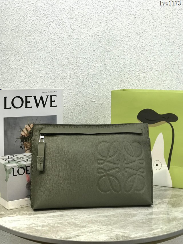 Loewe專櫃新款男士手拿包 羅意威顆粒紋T pouch系列手包 型號11038 lyw1173