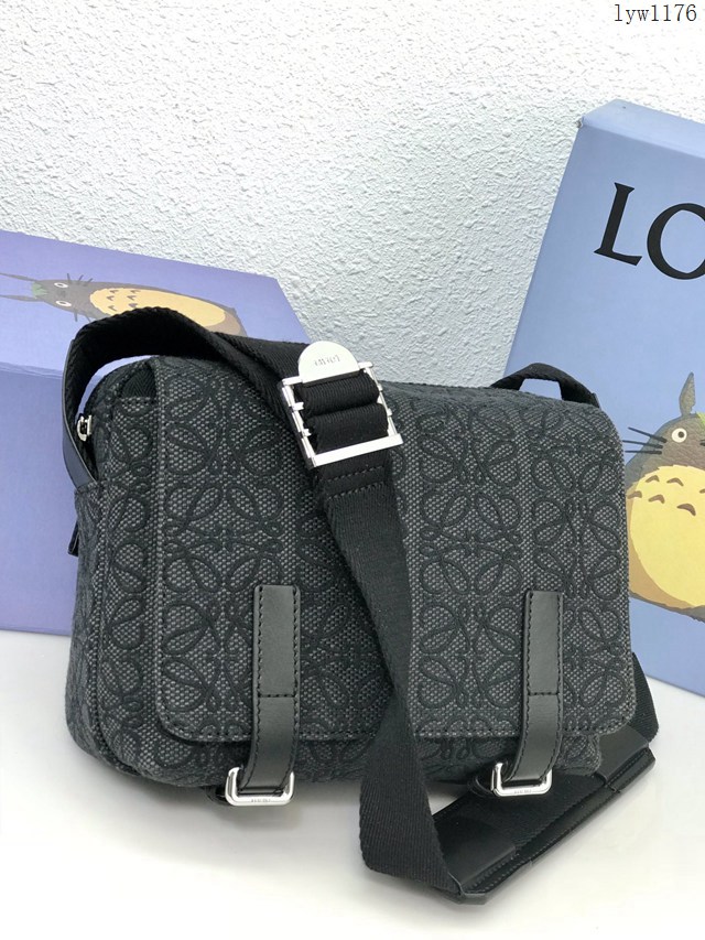 Loewe專櫃經典款信使包男包 羅意威military messenger XS小號郵差包 11357 lyw1176