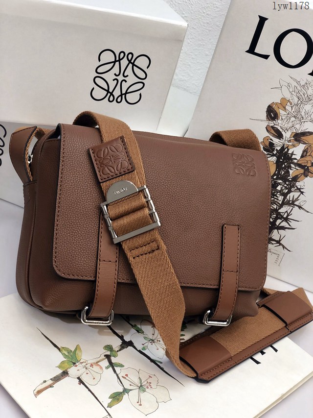 Loewe專櫃經典款信使包男包 羅意威military messenger XS小號郵差包 11357 lyw1178