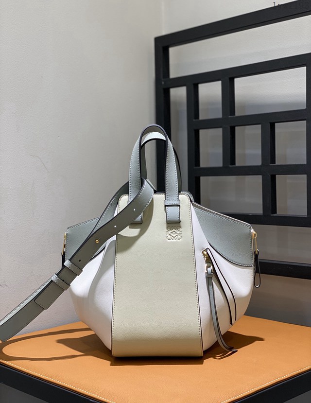 Loewe專櫃新拼色女包吊床包 羅意威經典小牛皮Hammock bag手提肩背包 10166 lyw1193