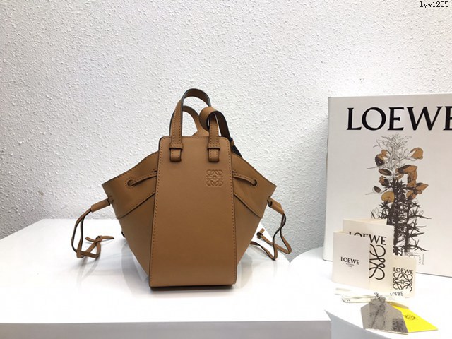 Loewe專櫃2022新款迷你hammock手袋 羅意威手提肩背女包迷你版吊床包 10393 lyw1235