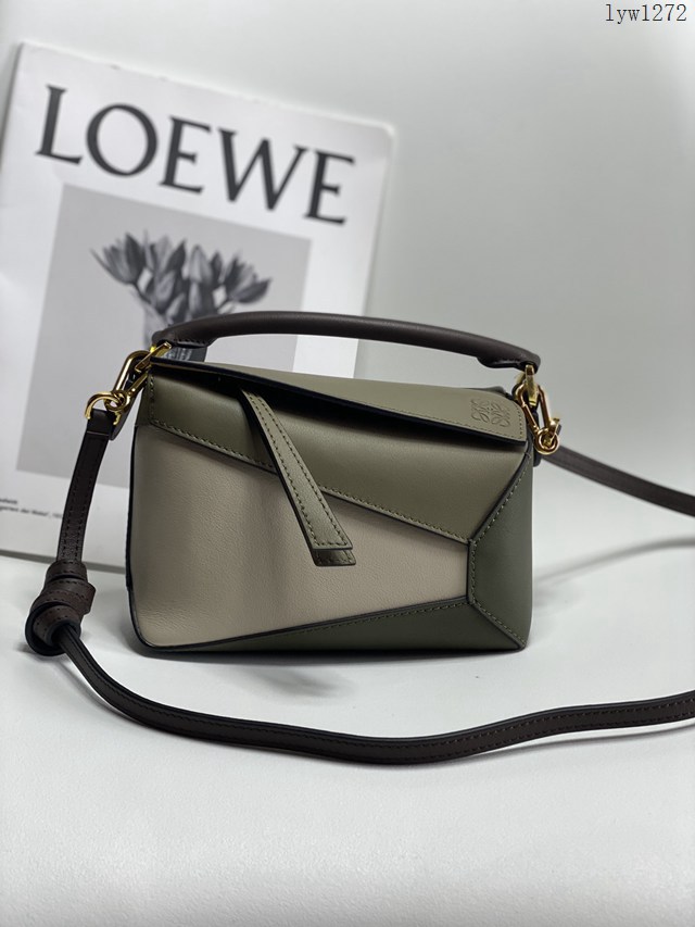 Loewe羅意威Puzzle女款系列mini巧克力拼色手提肩背包 3000A lyw1272