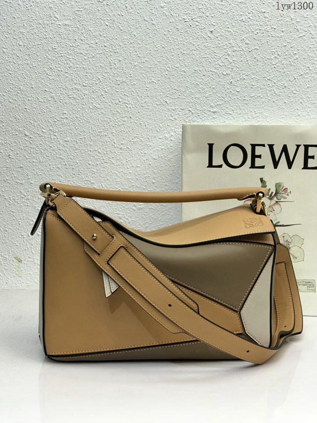 Loewe專櫃羅意威女款Puzzle系列中號拼色純色手提手拎單肩斜挎包 10171 lyw1300