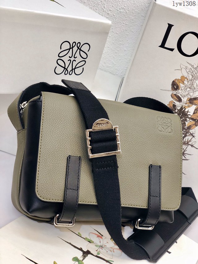 Loewe專櫃經典款信使包男包 羅意威military messenger XS小號郵差包 11357 lyw1308