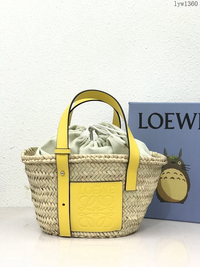 Loewe專櫃同步2022最新款白色草編菜籃子 羅意威小號草編包 型號10129 lyw1360