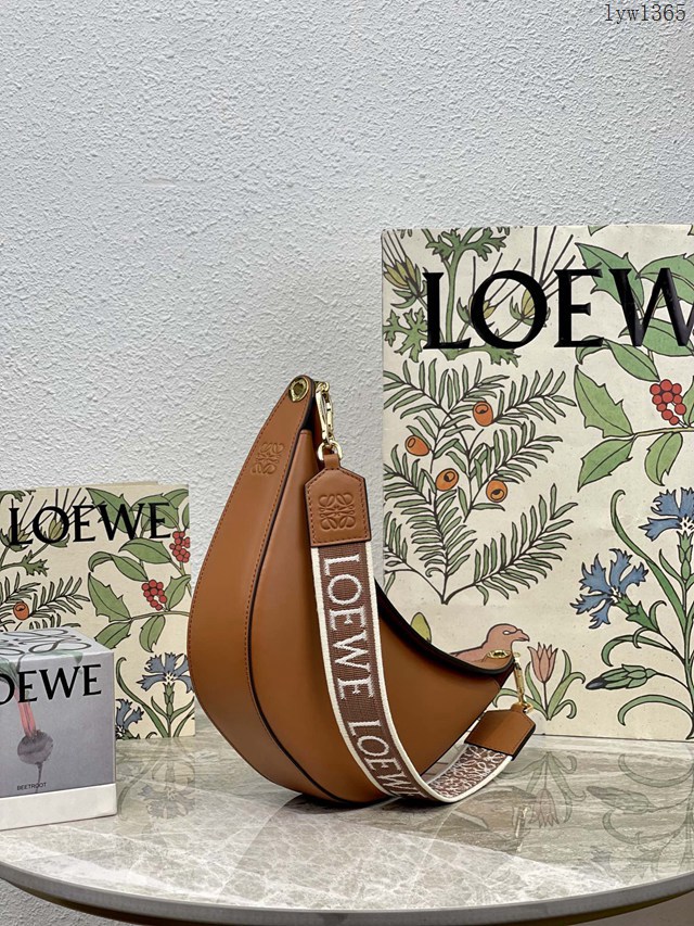 Loewe專櫃同步2022最新款Luna半月形Hobo手袋 羅意威小號月亮包 型號10193 lyw1365