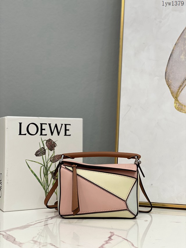 Loewe專櫃經典款2022新顏色迷你女包 羅意威Puzzle系列Mini女款手提肩背包小牛皮幾何包 10173 lyw1379