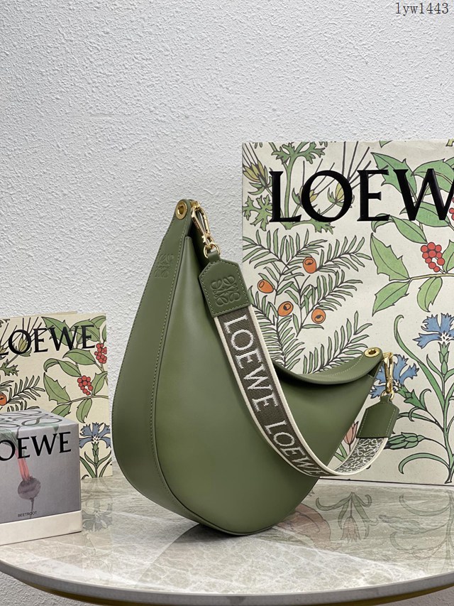 Loewe專櫃最新Luna系列月亮包 羅意威全皮肩背包腋下包 10195 lyw1443