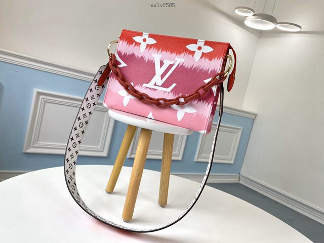 路易威登LV女包 M68137紅色 彩虹鏈條手包 TOILET POUCH XL盥洗袋 LV女款斜挎包 xxlv2585