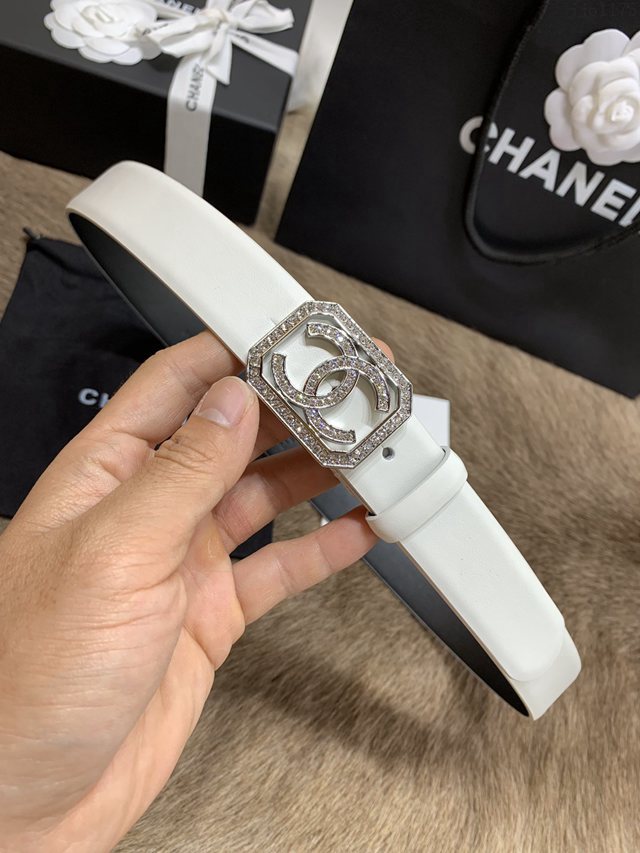 Chanel經典款女士皮帶 香奈兒小香鑽圈雙面用小牛皮腰帶  jjp1175