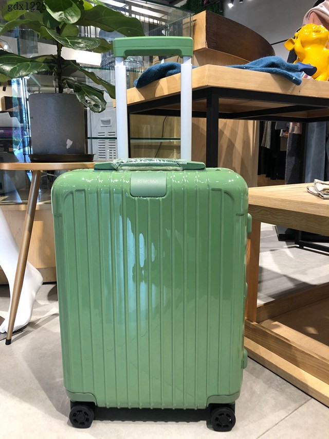 RIMOWA行李箱四輪拉杆箱 essential最新系列 日默瓦純PC高端拉杆箱 抹茶綠 gdx1228