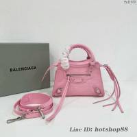 Balenciaga專櫃爆款Neo Classic Mini櫻花粉鱷魚紋手提機車包 巴黎世家經典新版機車包 fyj1033